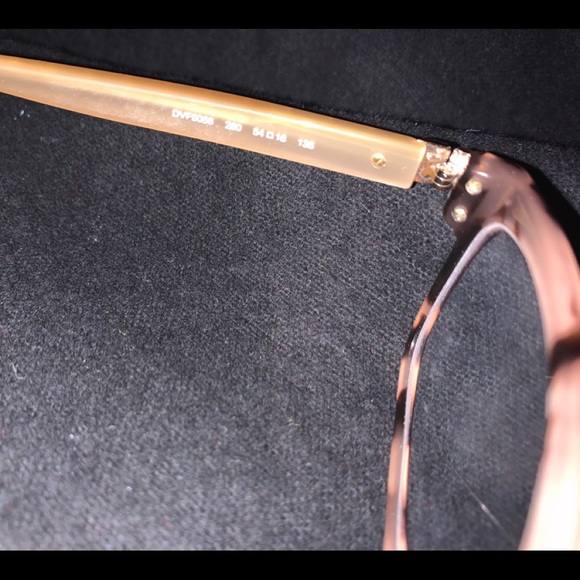 Diane von Furstenberg Rx glasses DVF5056‎